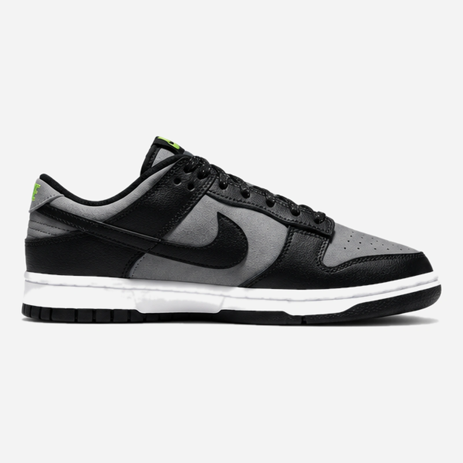 Nike Dunk Low crne muške patike - bočni prikaz